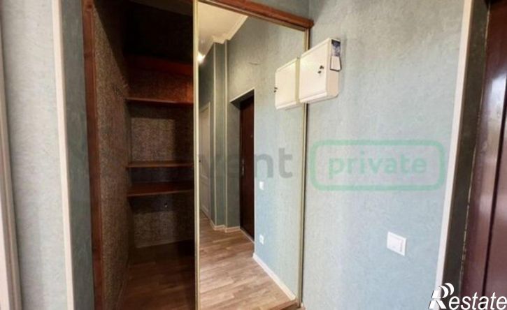 2-комн квартира улица Платова, 44,  д. 44