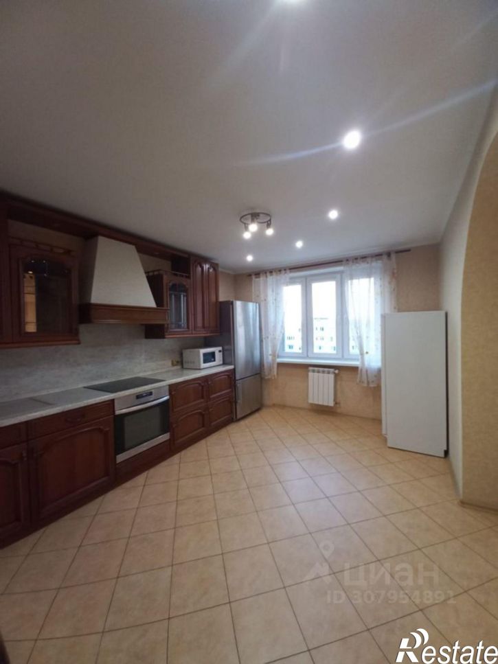 3-комн квартира улица Еловая Аллея, 63А,  д. 63А