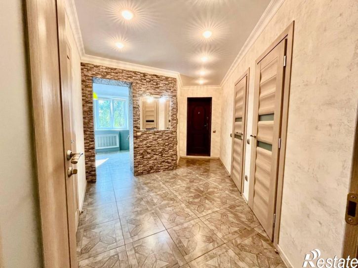 2-комн квартира улица Подполковника Иванникова, 1А,  д. 1А