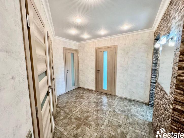 2-комн квартира улица Подполковника Иванникова, 1А,  д. 1А