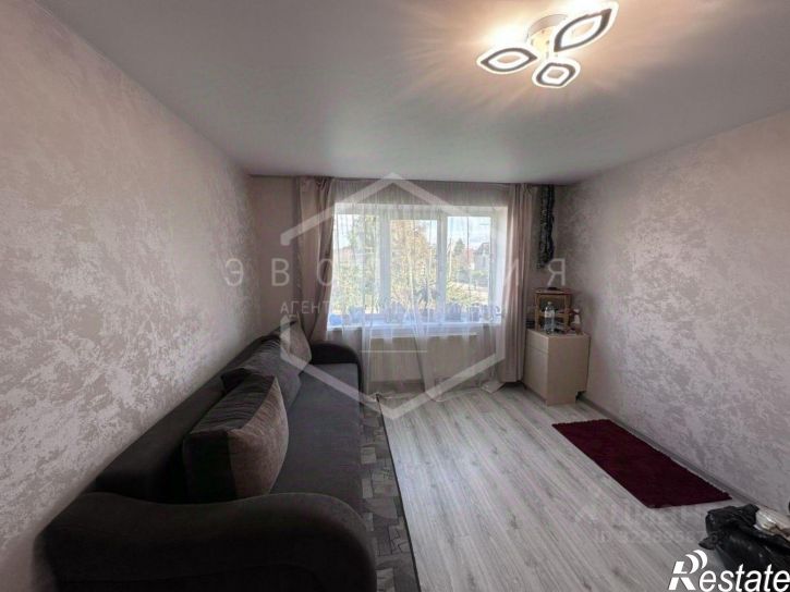 3-комн квартира ул Сурикова, 8,  д. 8