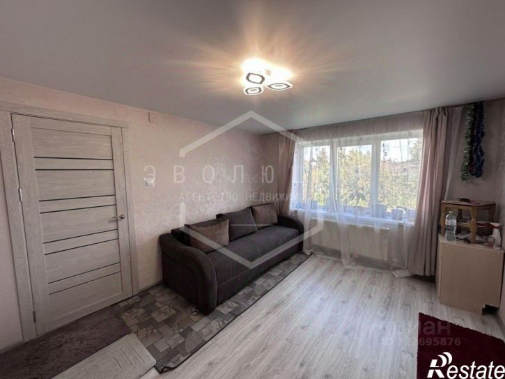 3-комн квартира ул Сурикова, 8,  д. 8