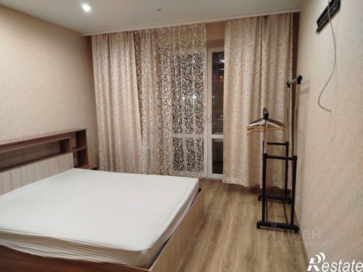 2-комн квартира улица Старшины Дадаева, 66,  д. 66