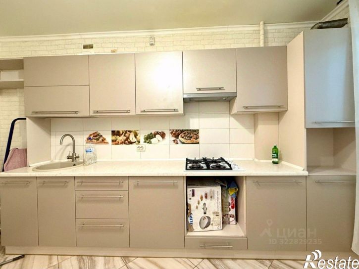 2-комн квартира улица Рихарда Зорге, 1,  д. 1