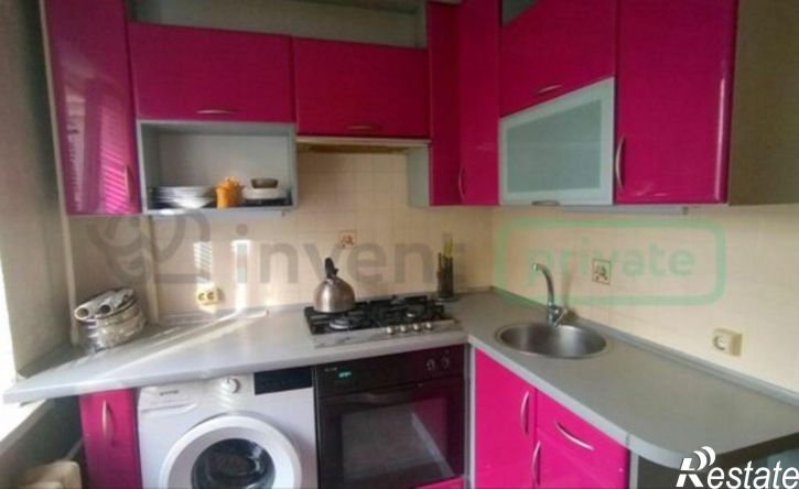 2-комн квартира улица 1812 года, 77,  д. 77