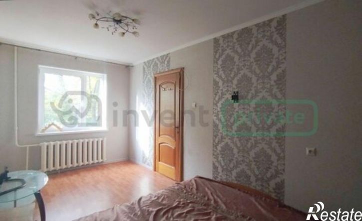 2-комн квартира улица 1812 года, 77,  д. 77