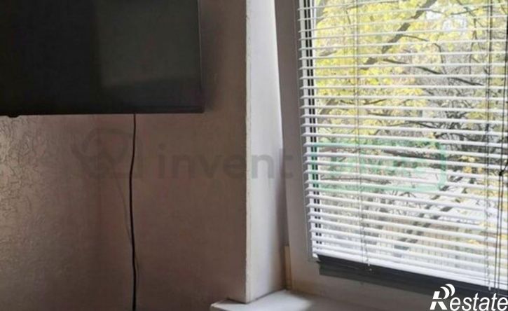 2-комн квартира улица 1812 года, 77,  д. 77