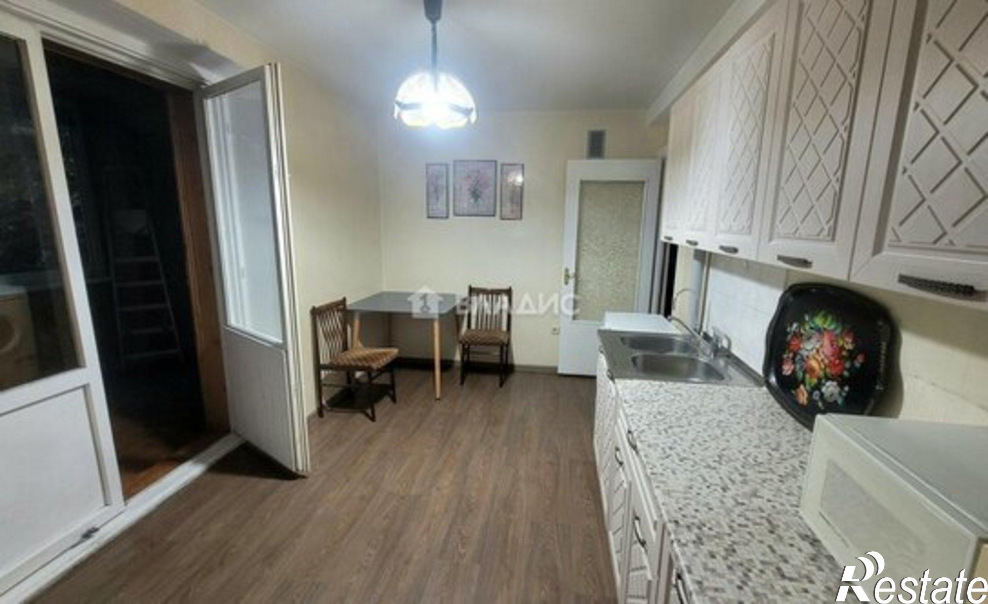 Купить квартиру за 9 900 000 рублей на Комсомольская улица, 102