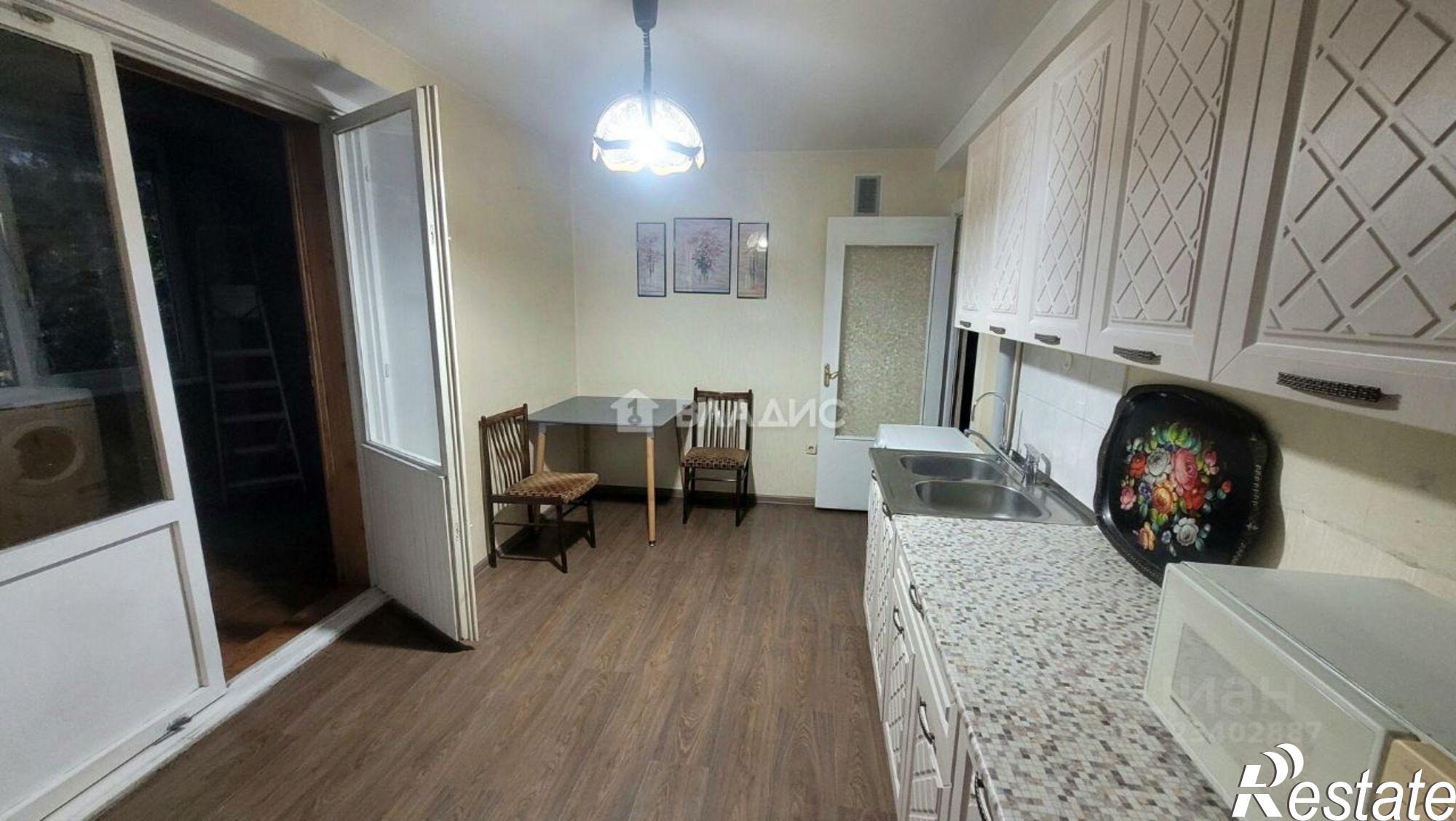 Купить квартиру за 9 900 000 рублей на ул Комсомольская, 102