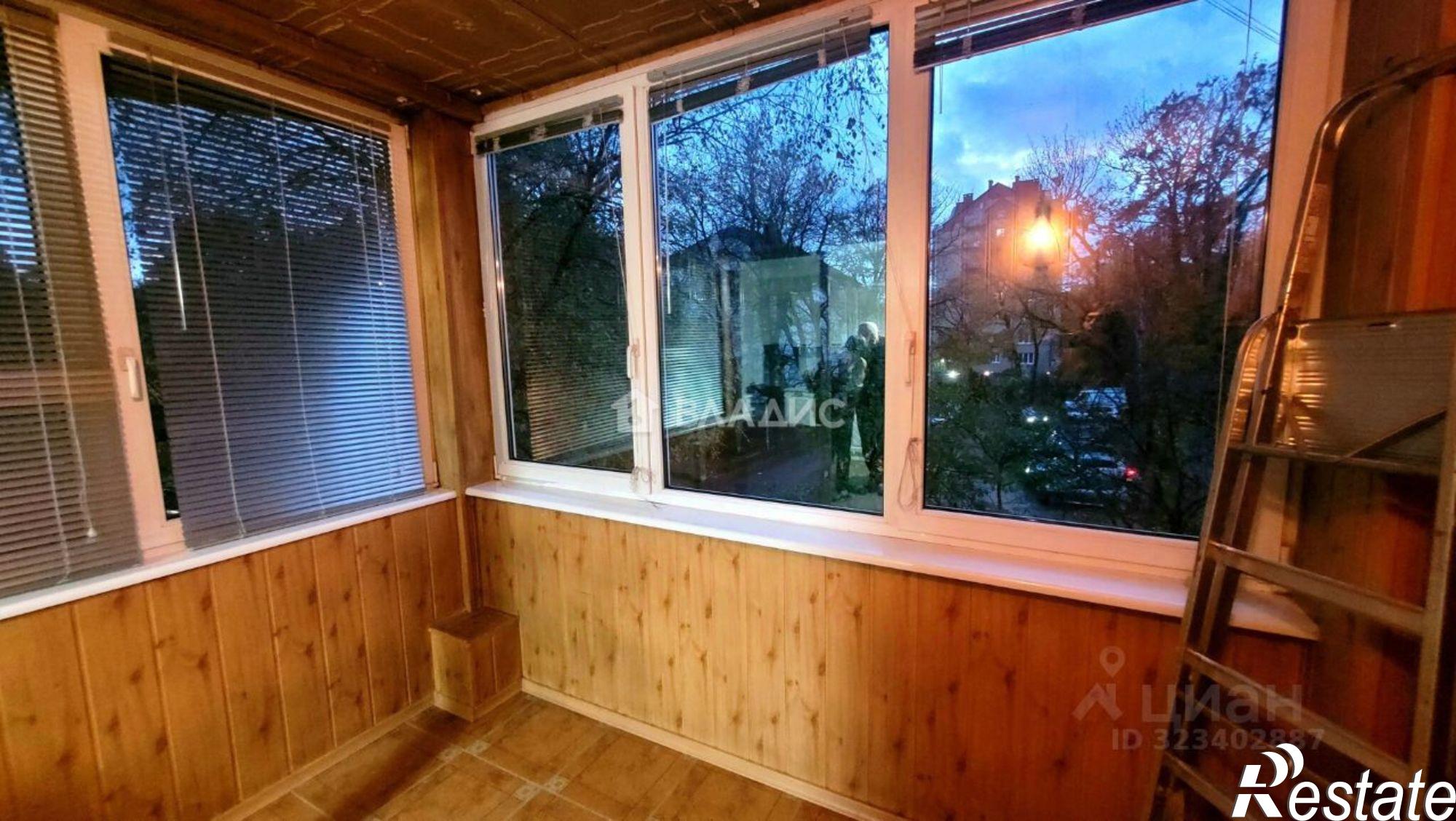 Купить квартиру за 9 900 000 рублей на ул Комсомольская, 102