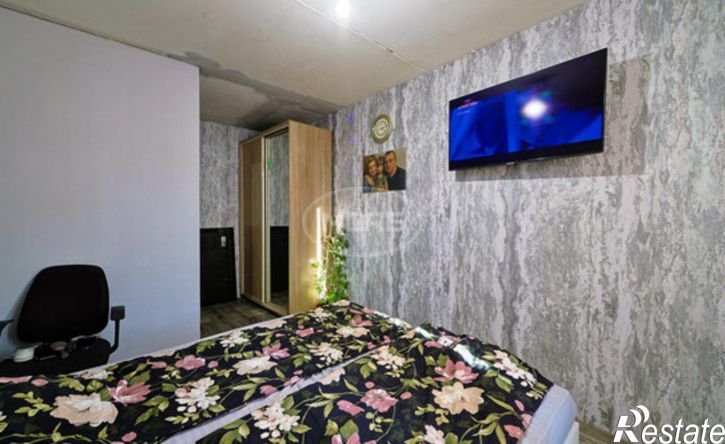 3-комн квартира улица Подполковника Емельянова, 272,  д. 272