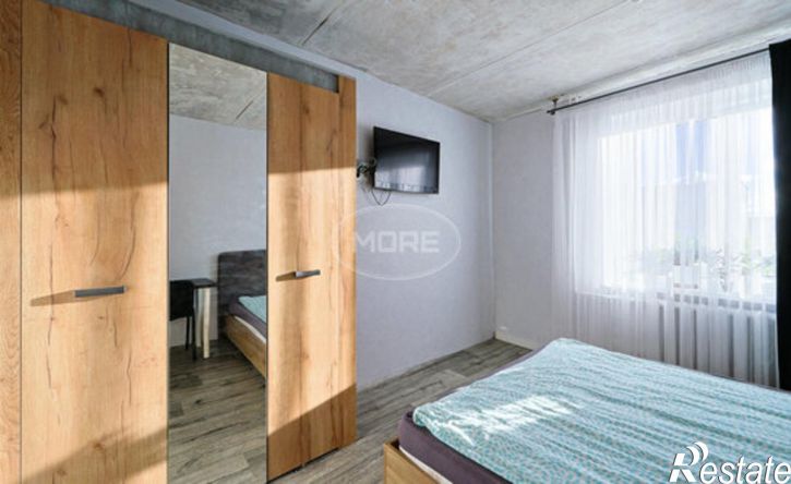 3-комн квартира улица Подполковника Емельянова, 272,  д. 272