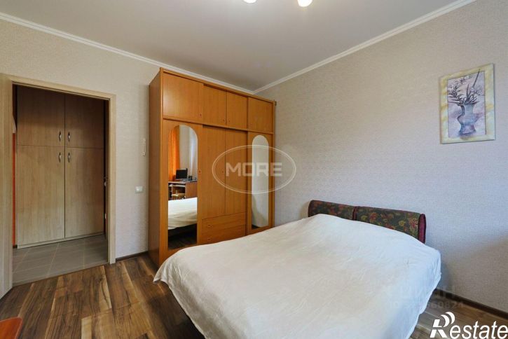 2-комн квартира улица Маршала Новикова, 13,  д. 13