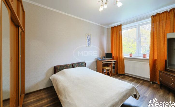 2-комн квартира ул Маршала Новикова, 13,  д. 13