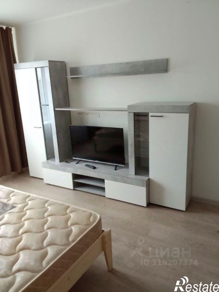 1-комн квартира улица Николая Карамзина, 15,  д. 15