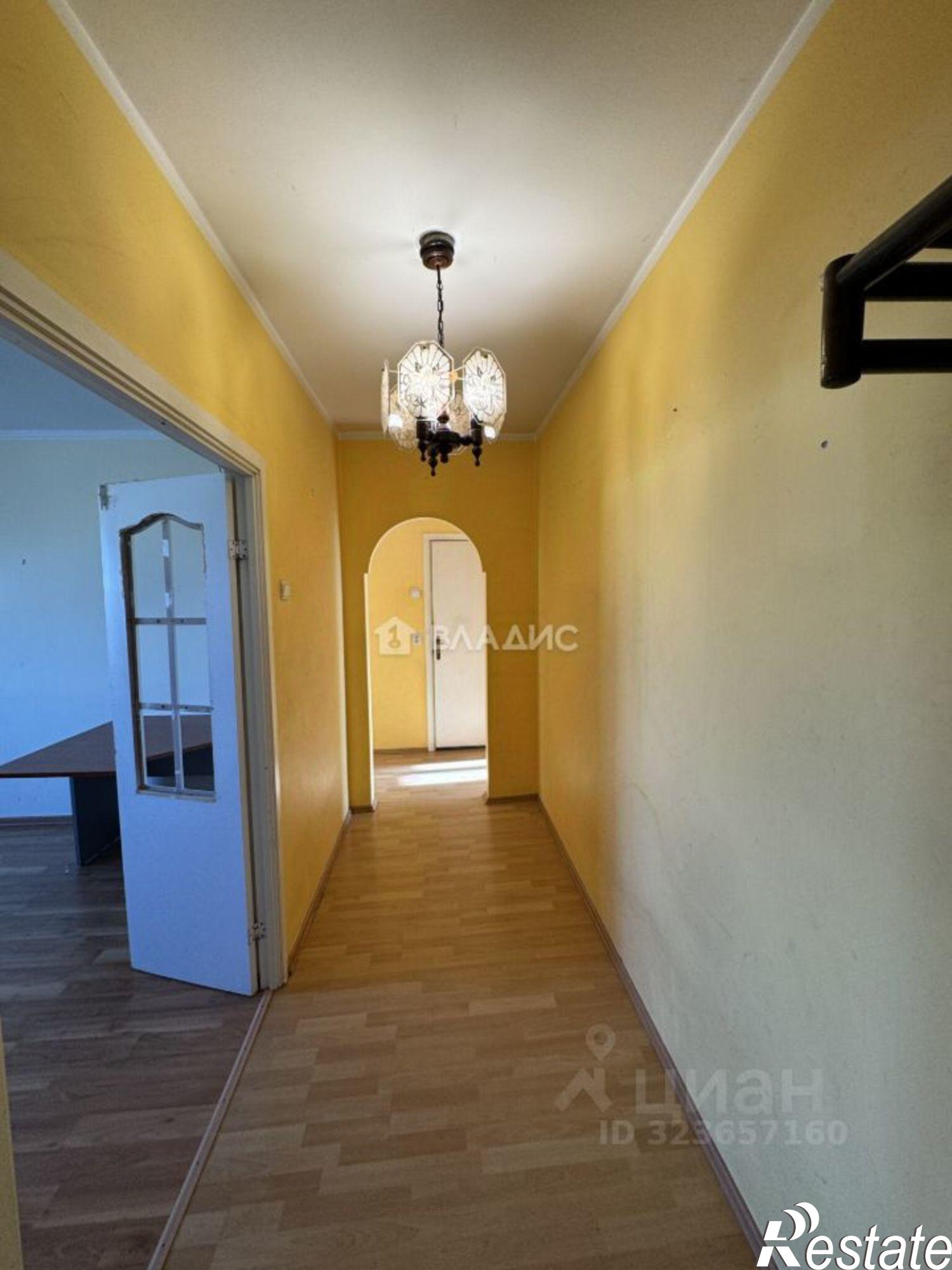 Купить квартиру за 6 100 000 рублей на Нарвская улица, 65