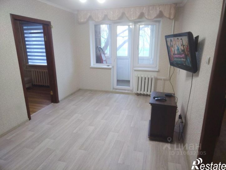 2-комн квартира улица Чекистов, 84,  д. 84