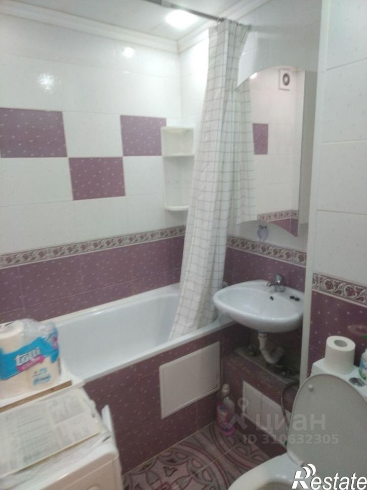 2-комн квартира улица Чекистов, 84,  д. 84