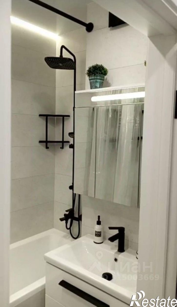 2-комн квартира Батальная улица, 104,  д. 104