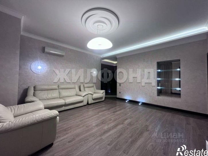 3-комн квартира улица Юрия Гагарина, 1,  д. 1