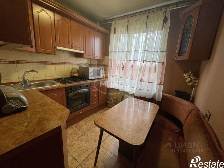 3-комн квартира Батальная улица, 74,  д. 74