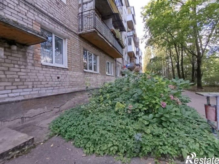 3-комн квартира улица Подполковника Емельянова, 306,  д. 306