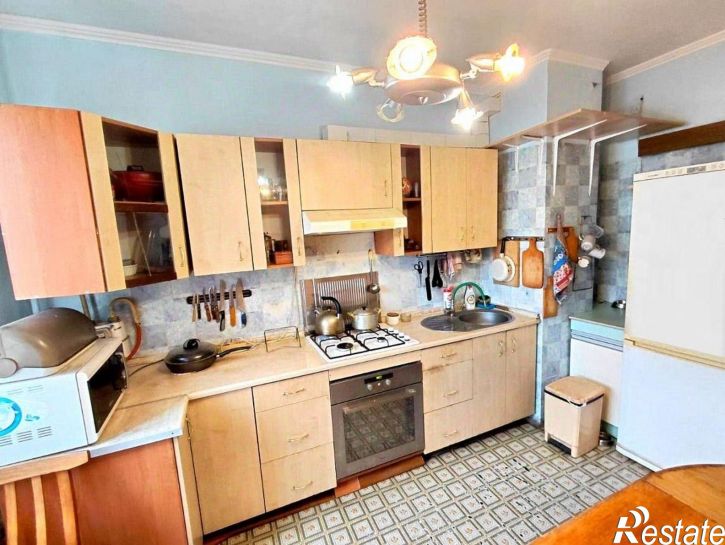 3-комн квартира улица Полковника Ефремова, 2,  д. 2