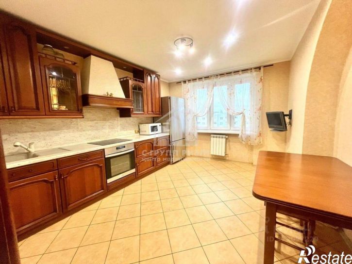 3-комн квартира Калининград, улица Еловая Аллея, 63А