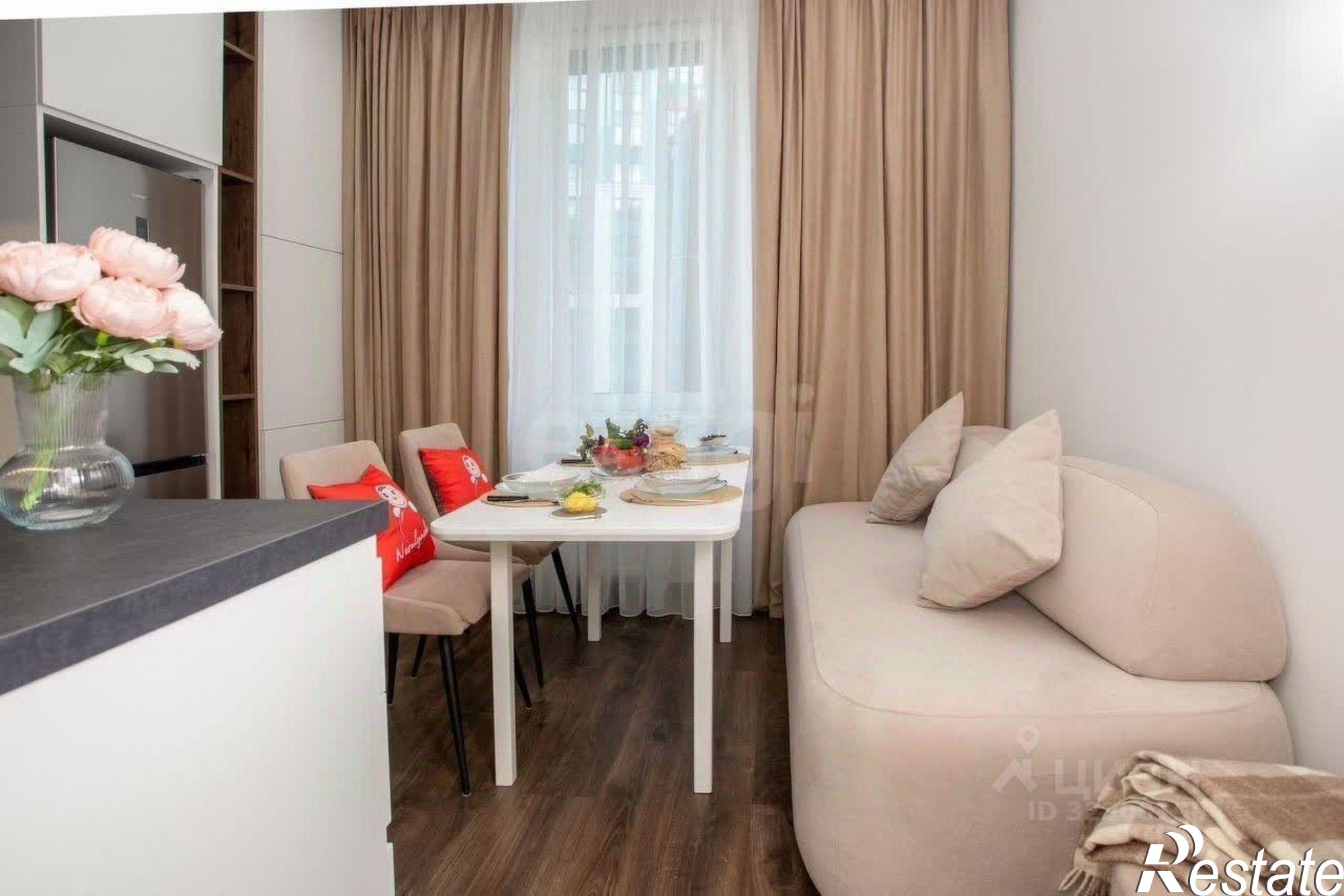 Сдать квартиру за 80 000 рублей на улица Румянцева, 11