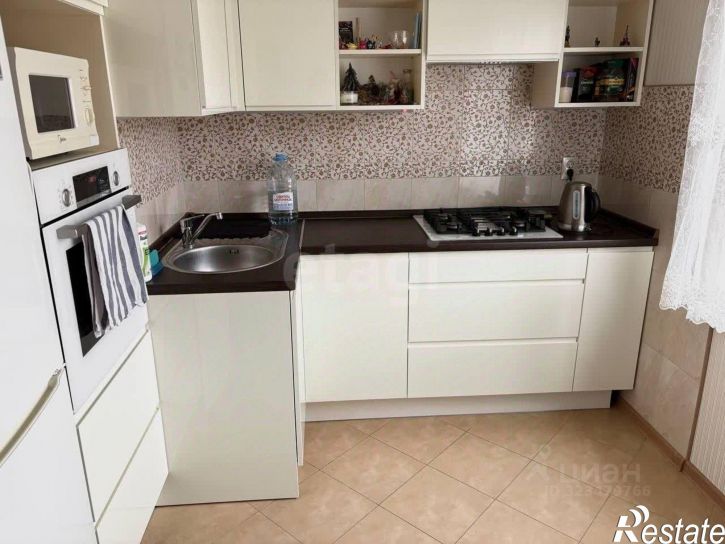 2-комн квартира улица Юрия Маточкина, 5,  д. 5