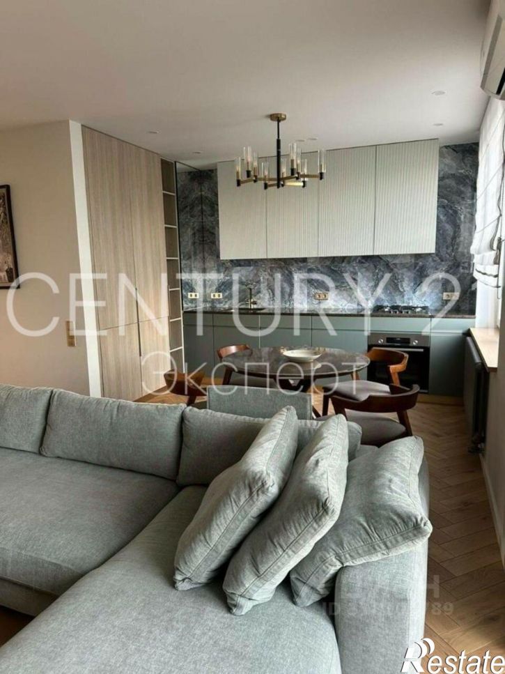 3-комн квартира улица Космонавта Леонова, 47,  д. 47