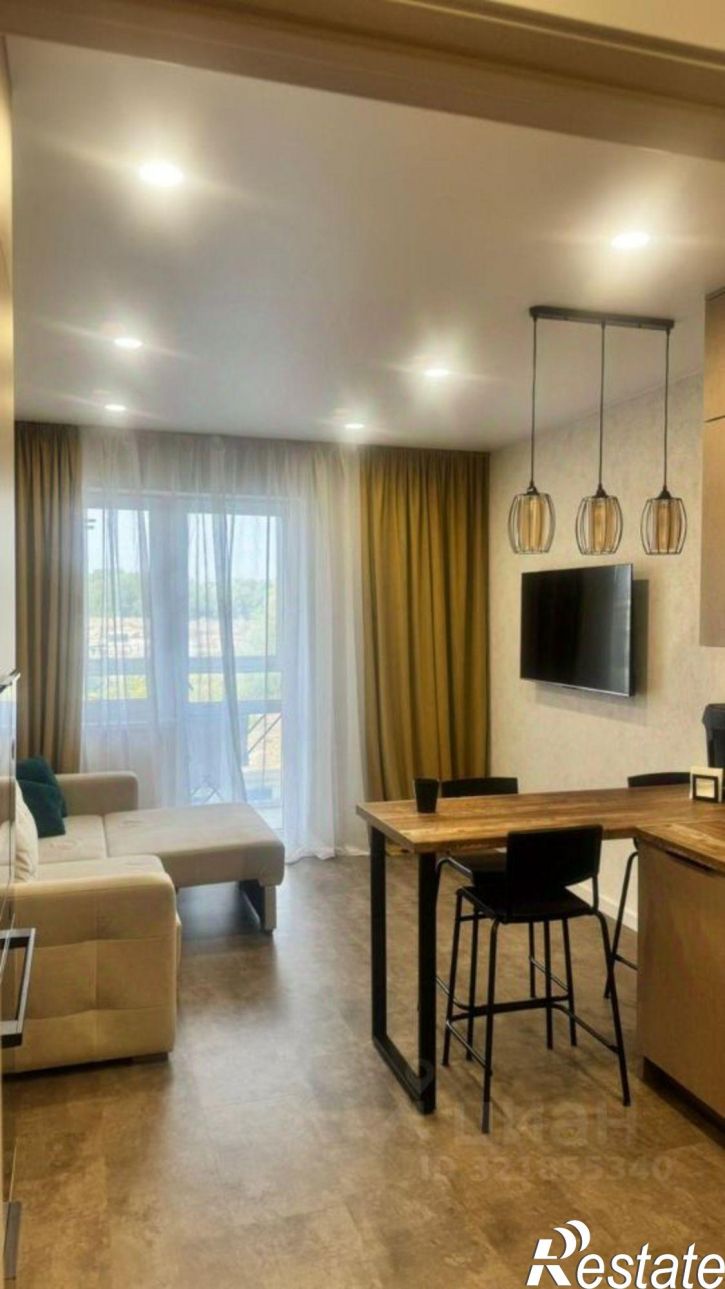 2-комн квартира улица Героя России Виталия Мариенко, 3,  д. 3