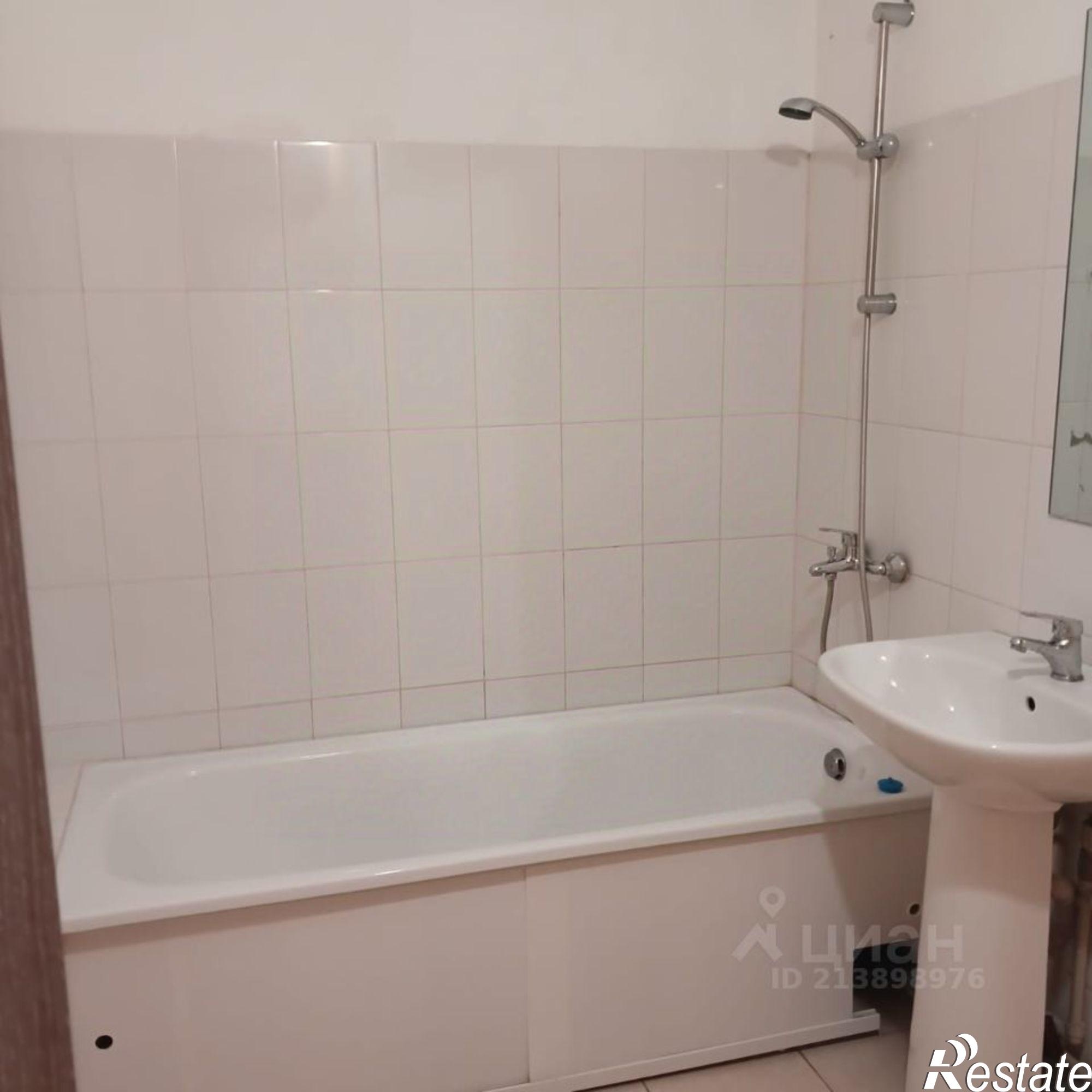 Сдать квартиру за 25 000 рублей на улица Левитана, 63 к3