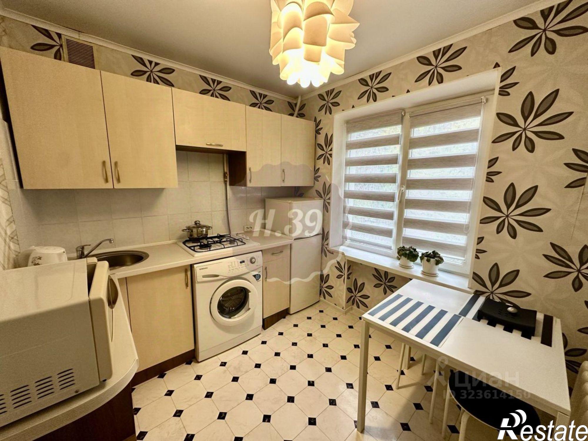 Сдать квартиру за 27 000 рублей на Гостиная улица, 4