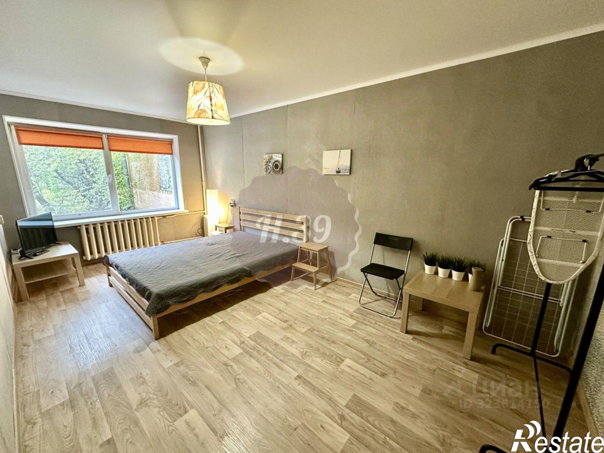 Сдать квартиру за 27 000 рублей на Гостиная улица, 4