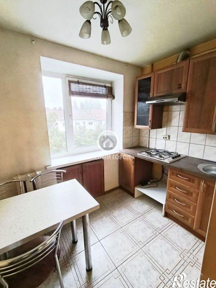 3-комн квартира улица Маршала Борзова, 43-53,  д. 43-53