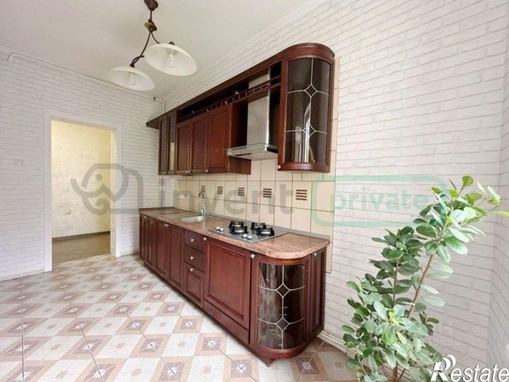 2-комн квартира Калининград, Красная ул, 23