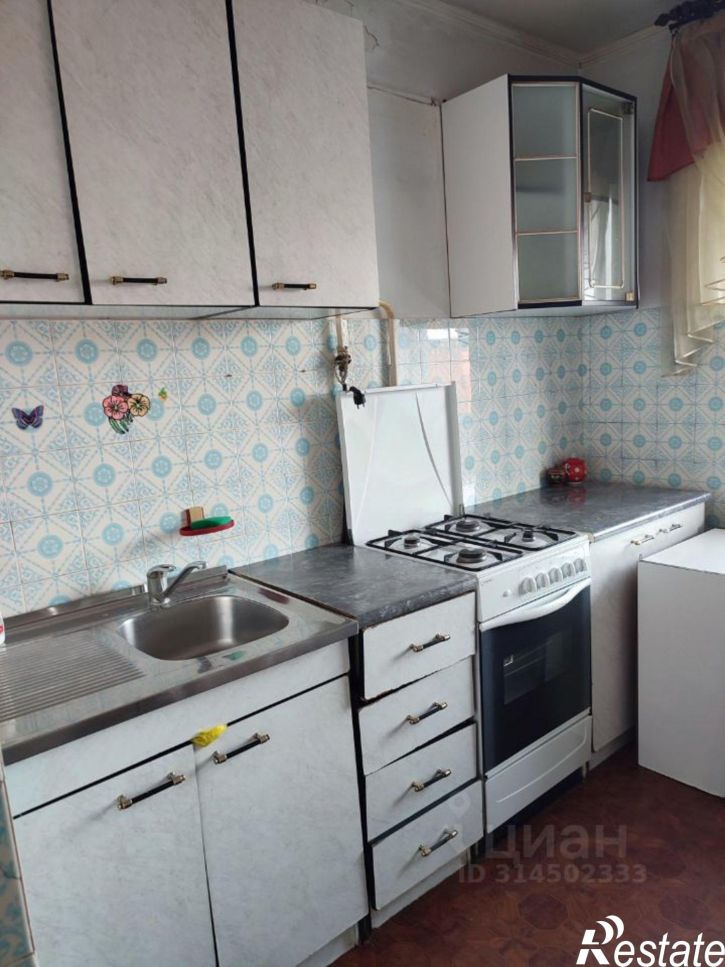 3-комн квартира улица Сержанта Щедина, 19,  д. 19