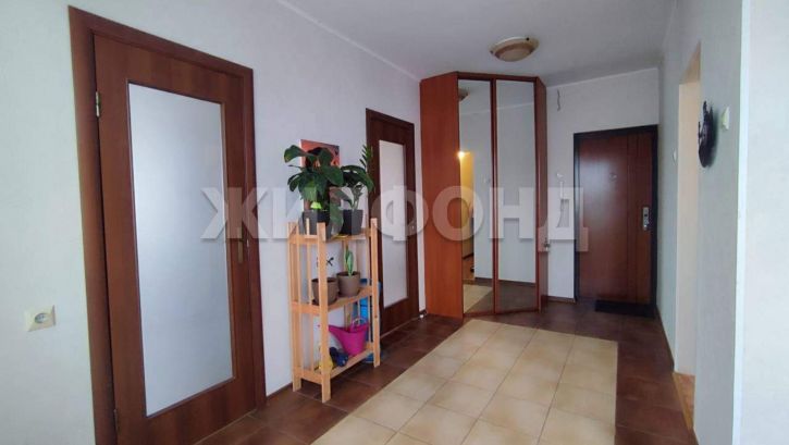 2-комн квартира У.Громовой улица, д.105