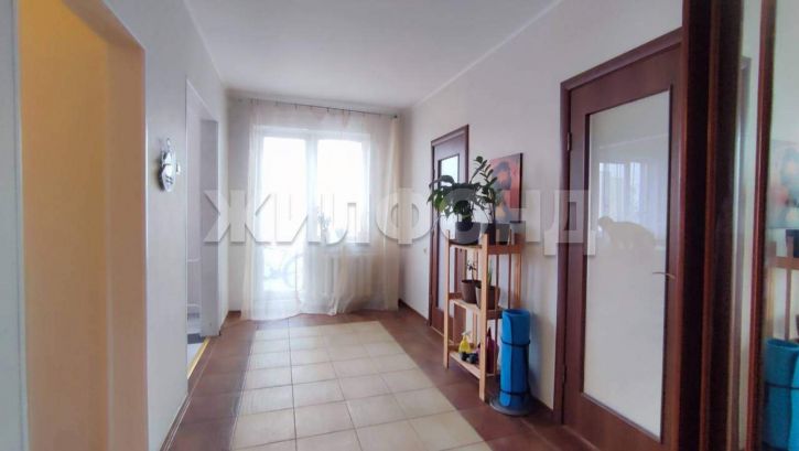 2-комн квартира У.Громовой улица, д.105