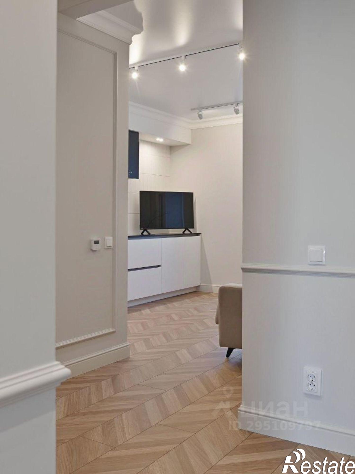 Сдать квартиру за 100 000 рублей на ул Памяти павших в Афганистане, 24