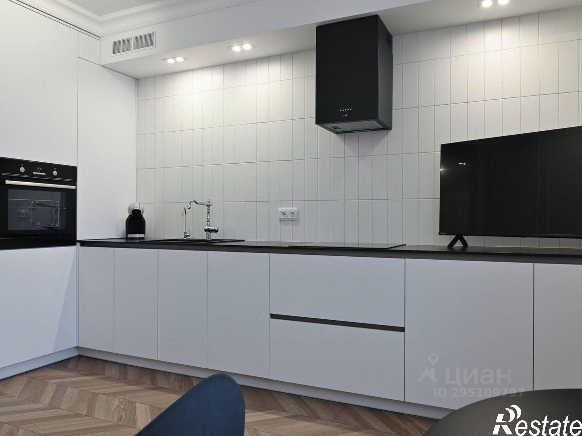 Сдать квартиру за 100 000 рублей на ул Памяти павших в Афганистане, 24