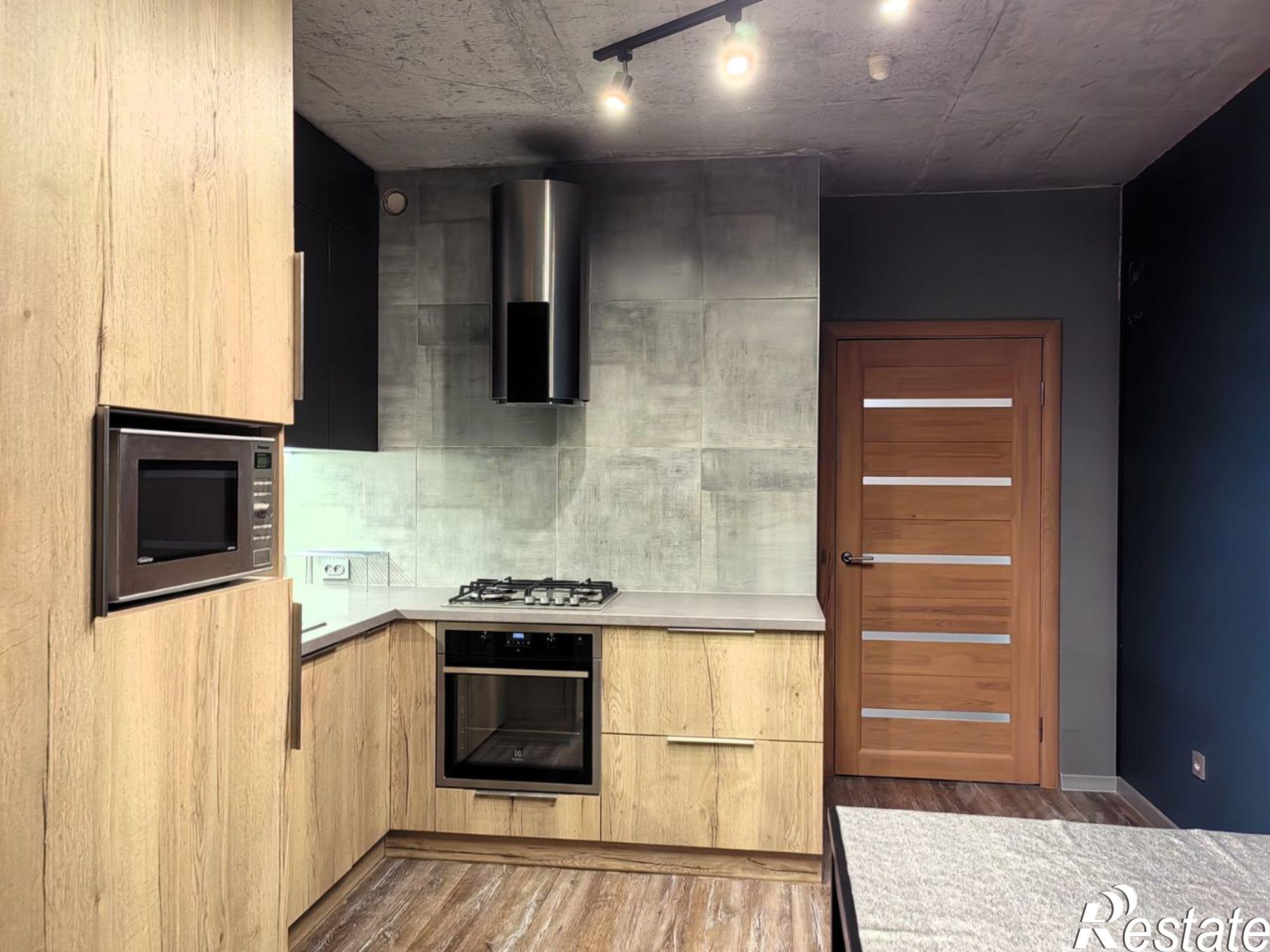 Сдать квартиру за 75 000 рублей на улица Юрия Гагарина, 11