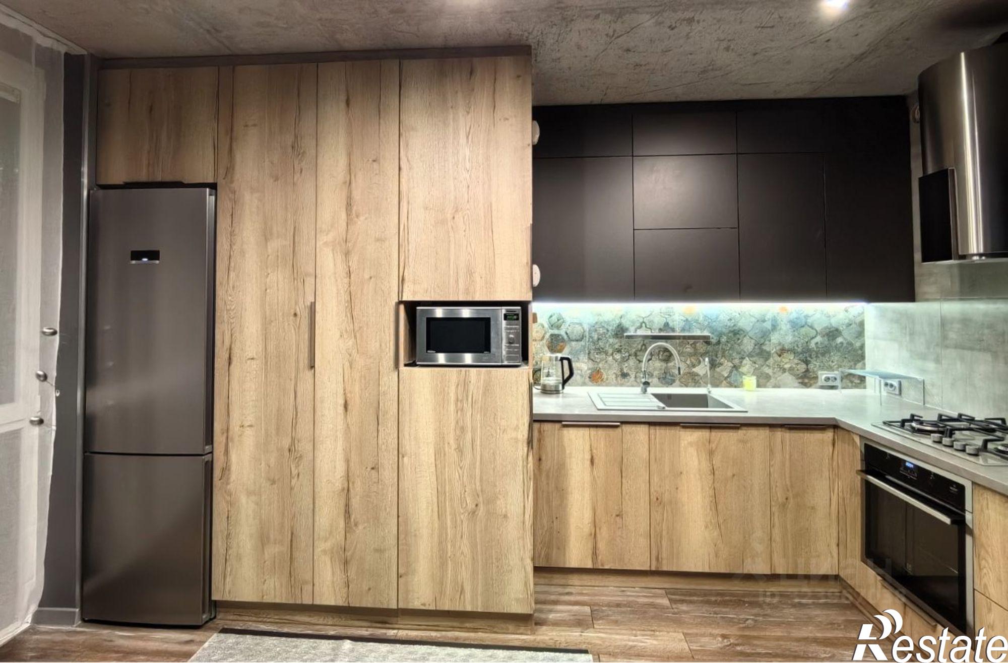 Сдать квартиру за 75 000 рублей на улица Юрия Гагарина, 11