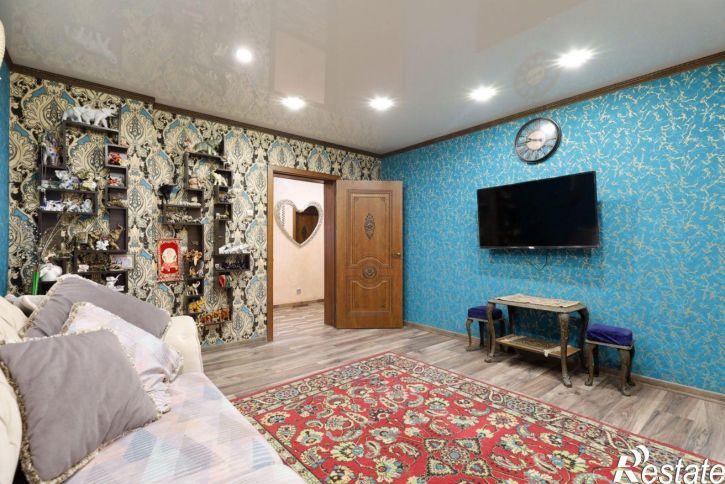 3-комн квартира ул А.Суворова, 8,  д. 8