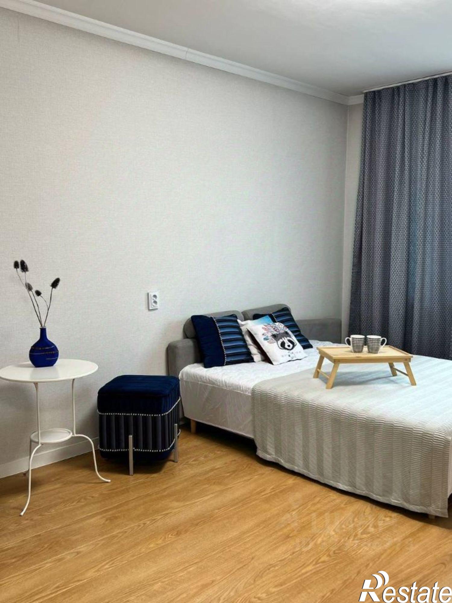 Сдать квартиру за 28 000 рублей на ул Генерала Буткова, 34