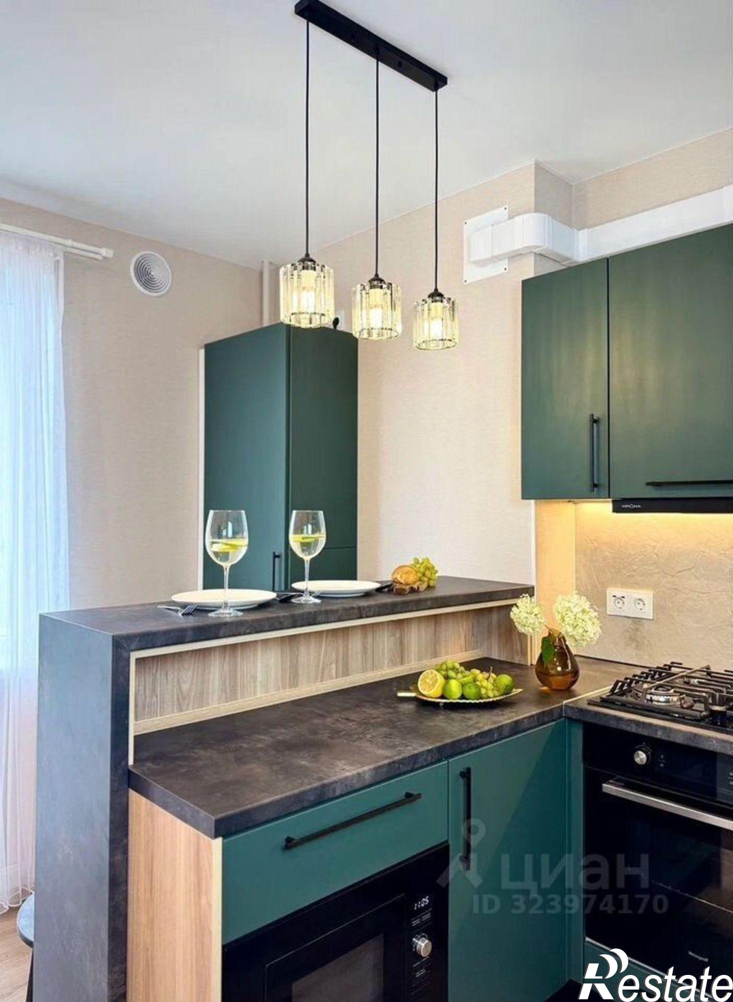 Сдать квартиру за 70 000 рублей на улица Генерала Хохлова, 4