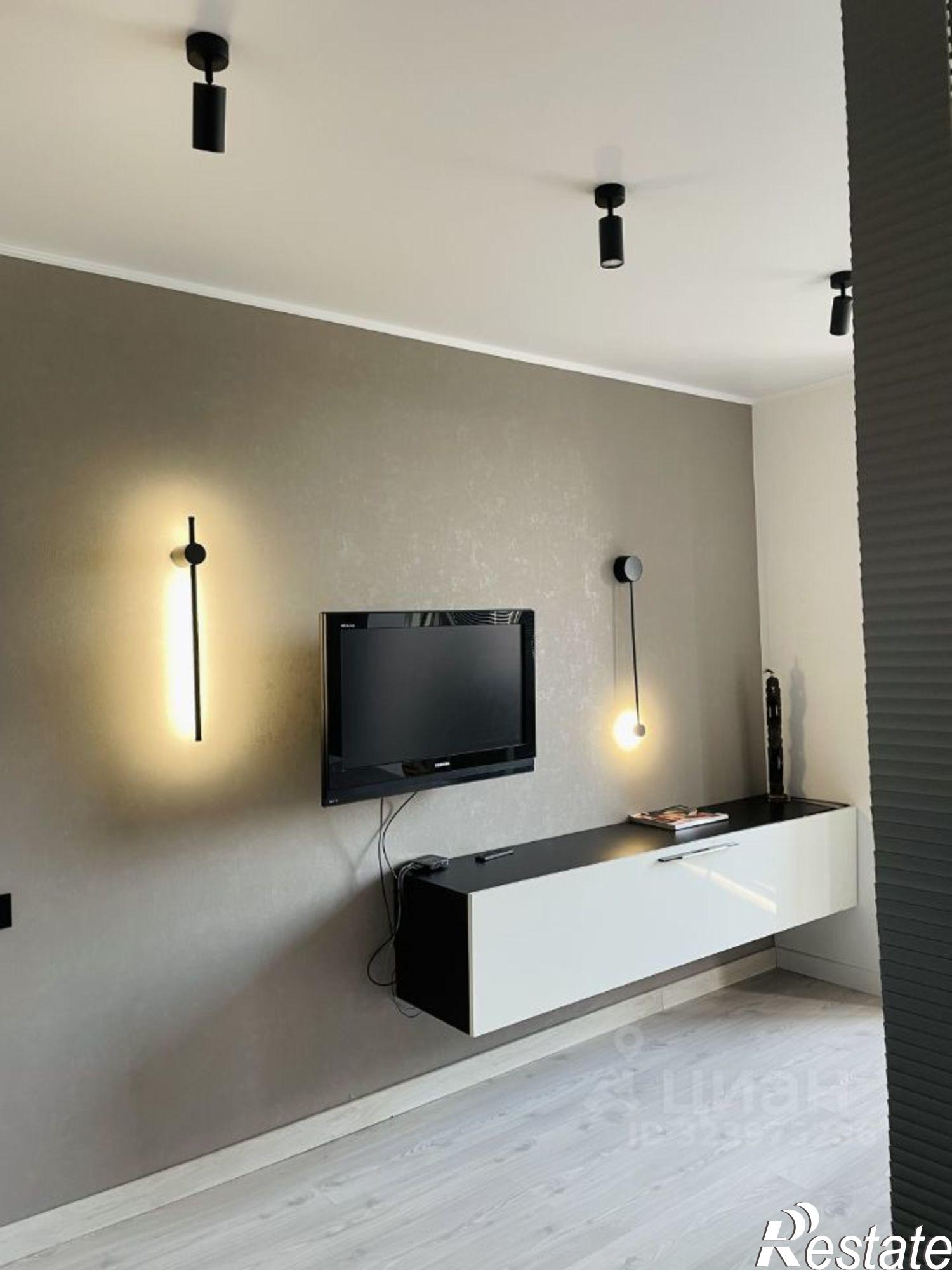 Сдать квартиру за 45 000 рублей на набережная Генерала Карбышева, 20