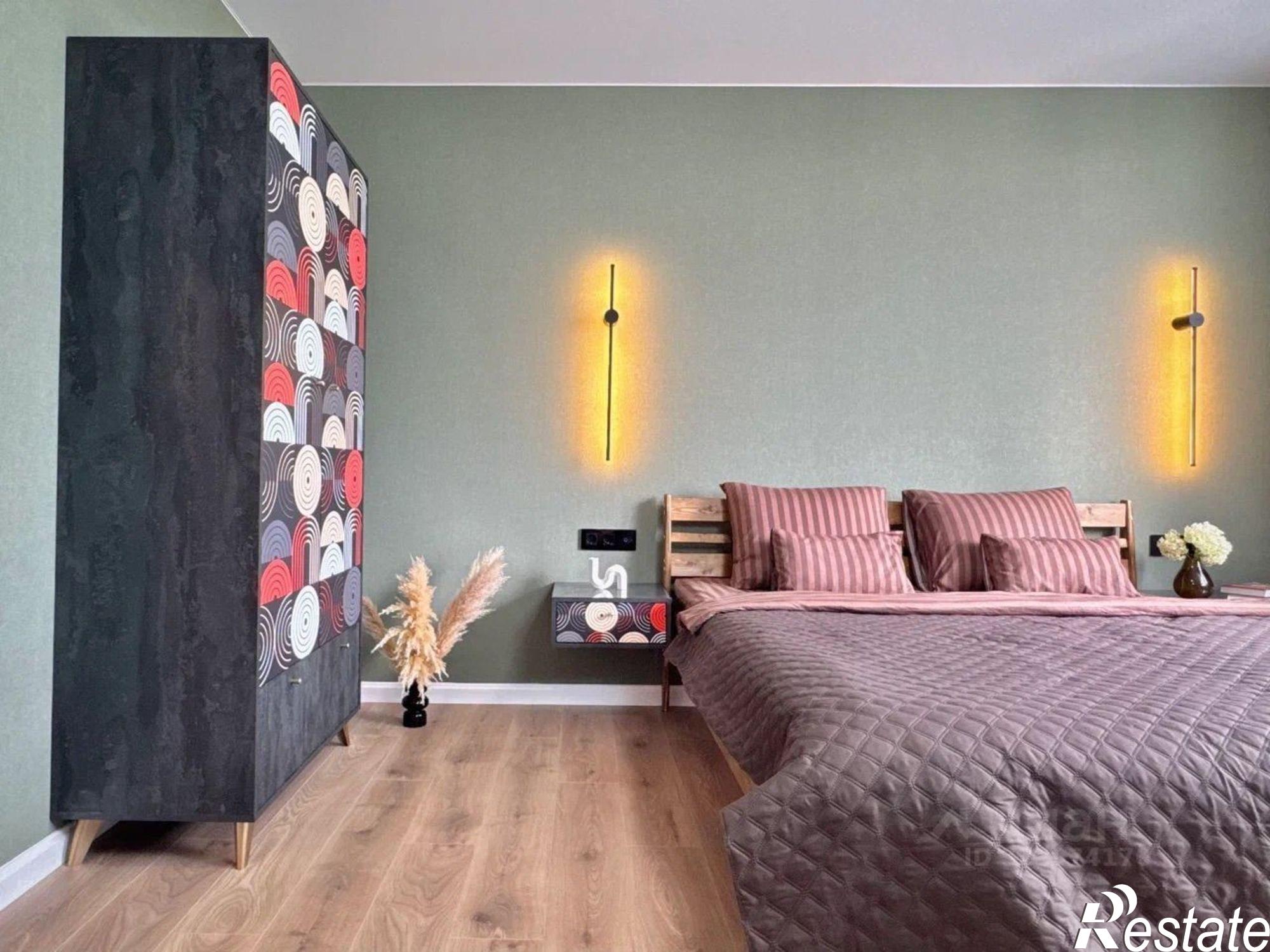 Сдать квартиру за 70 000 рублей на улица Генерала Хохлова, 4