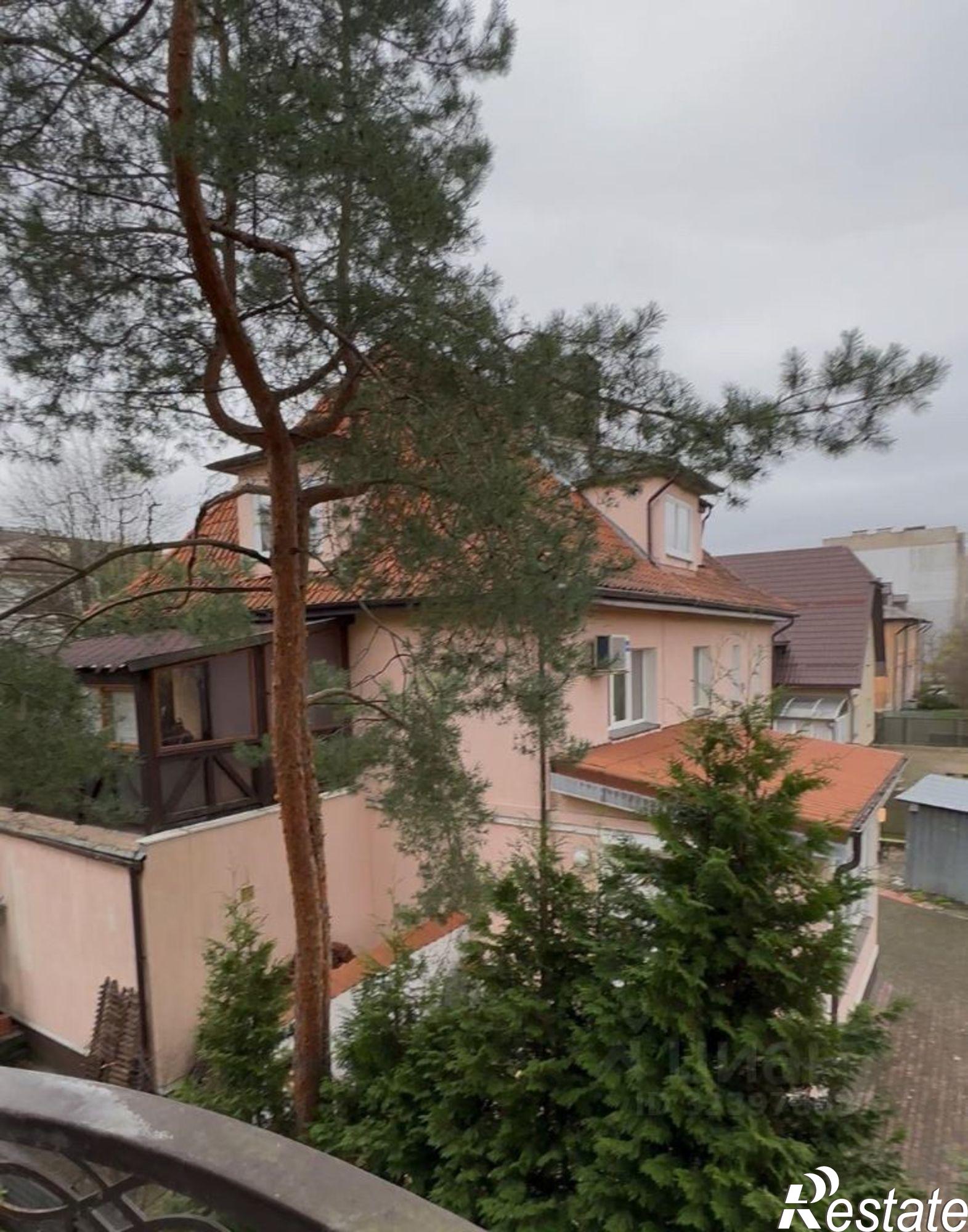 Купить квартиру за 20 000 000 рублей на улица Младшего лейтенанта Родителева, 2